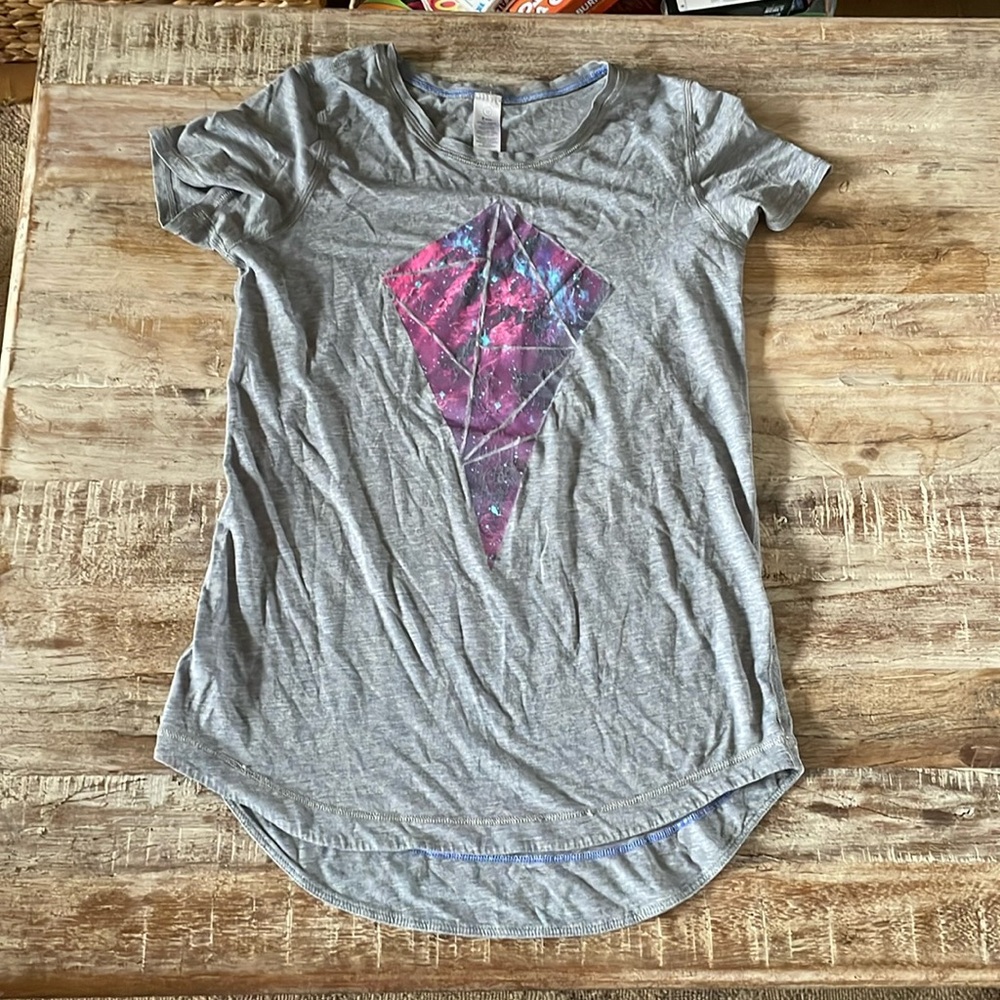 Ivivva t shirt EUC